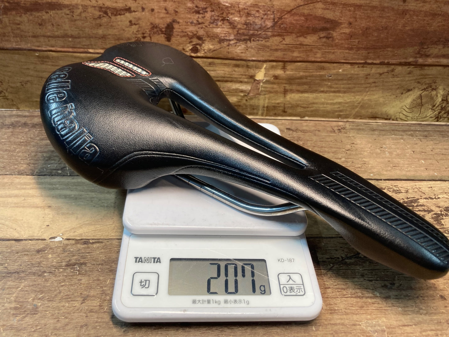 IN548 セライタリア selle italia Flite Flow サドル 黒 Ti316レール