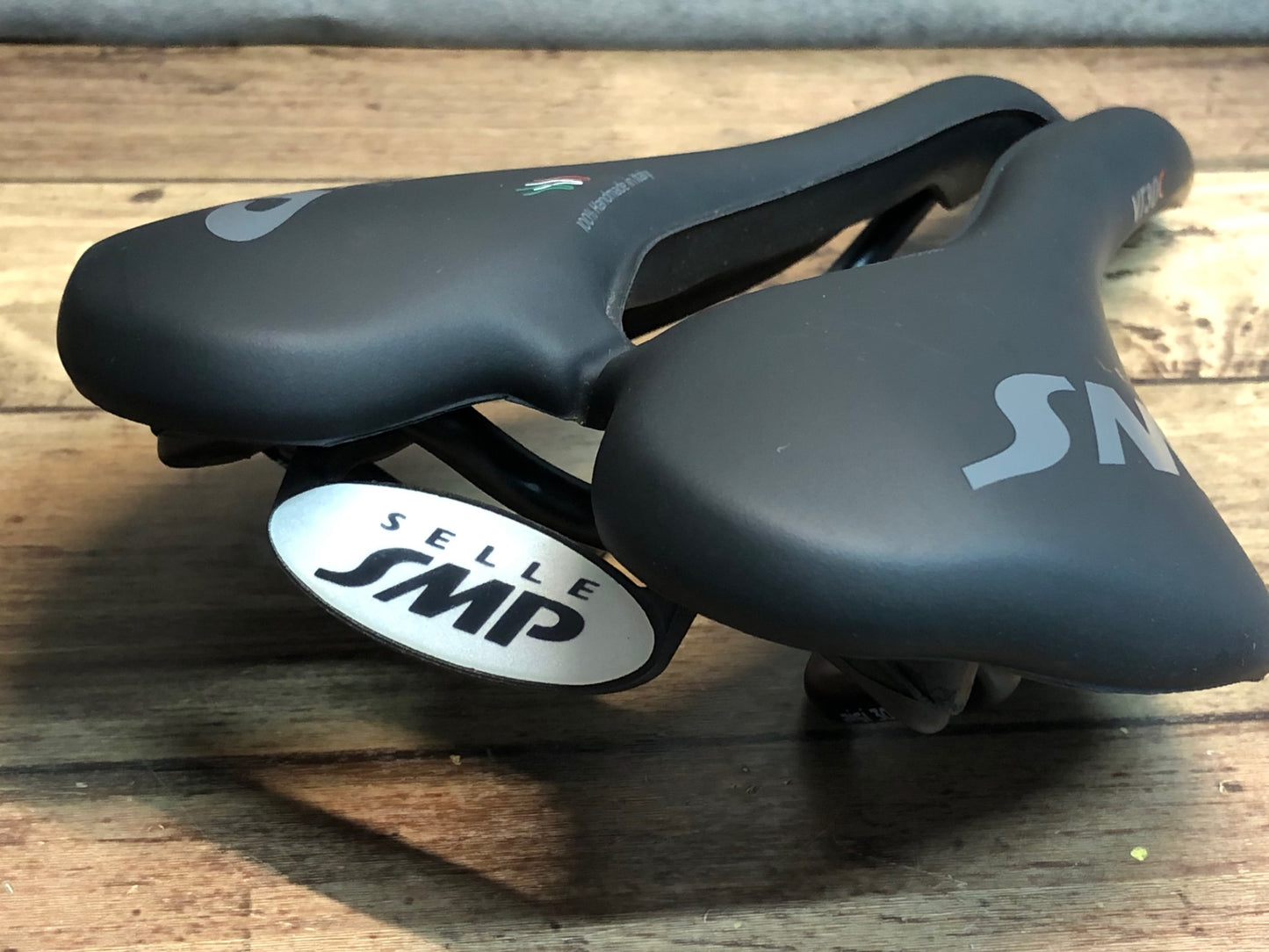 IR594 SELLE SMP VT30C サドル ステンレスレール 155mm 黒
