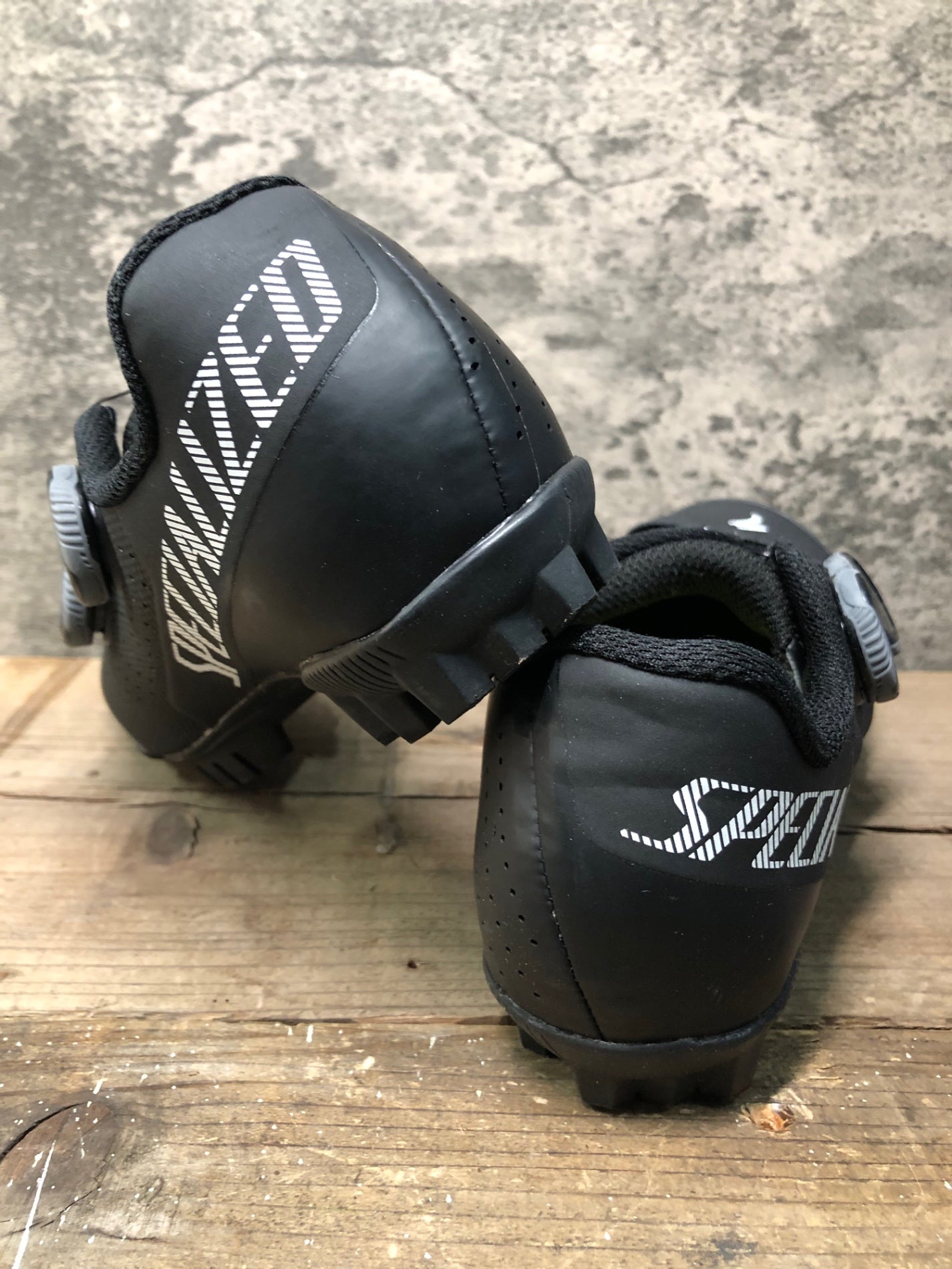 IN504 スペシャライズド SPECIALZIED リーコン RECON 3.0 シューズ 36