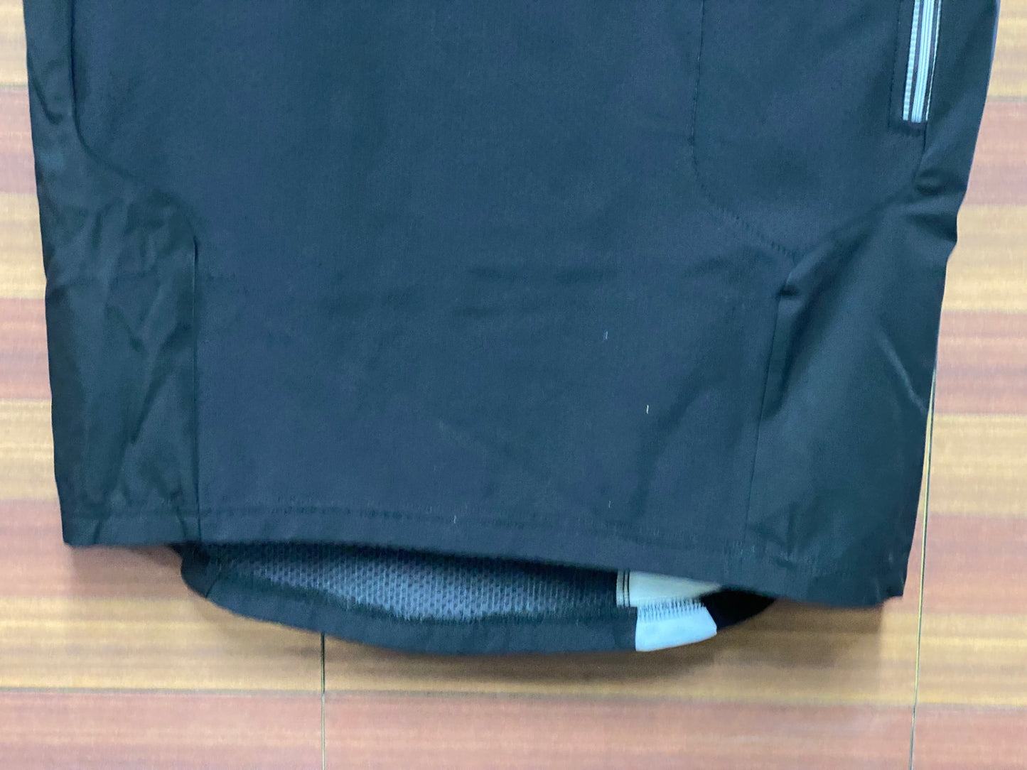 IU079 アソス assos GIGOLO VEST サイクルベスト ジレ 黒 グレー M ハーフジップ