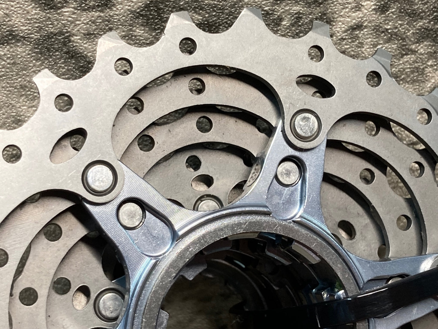 IK382 シマノ SHIMANO デュラエース DURA-ACE CS-7900 スプロケット 10S 12-27T