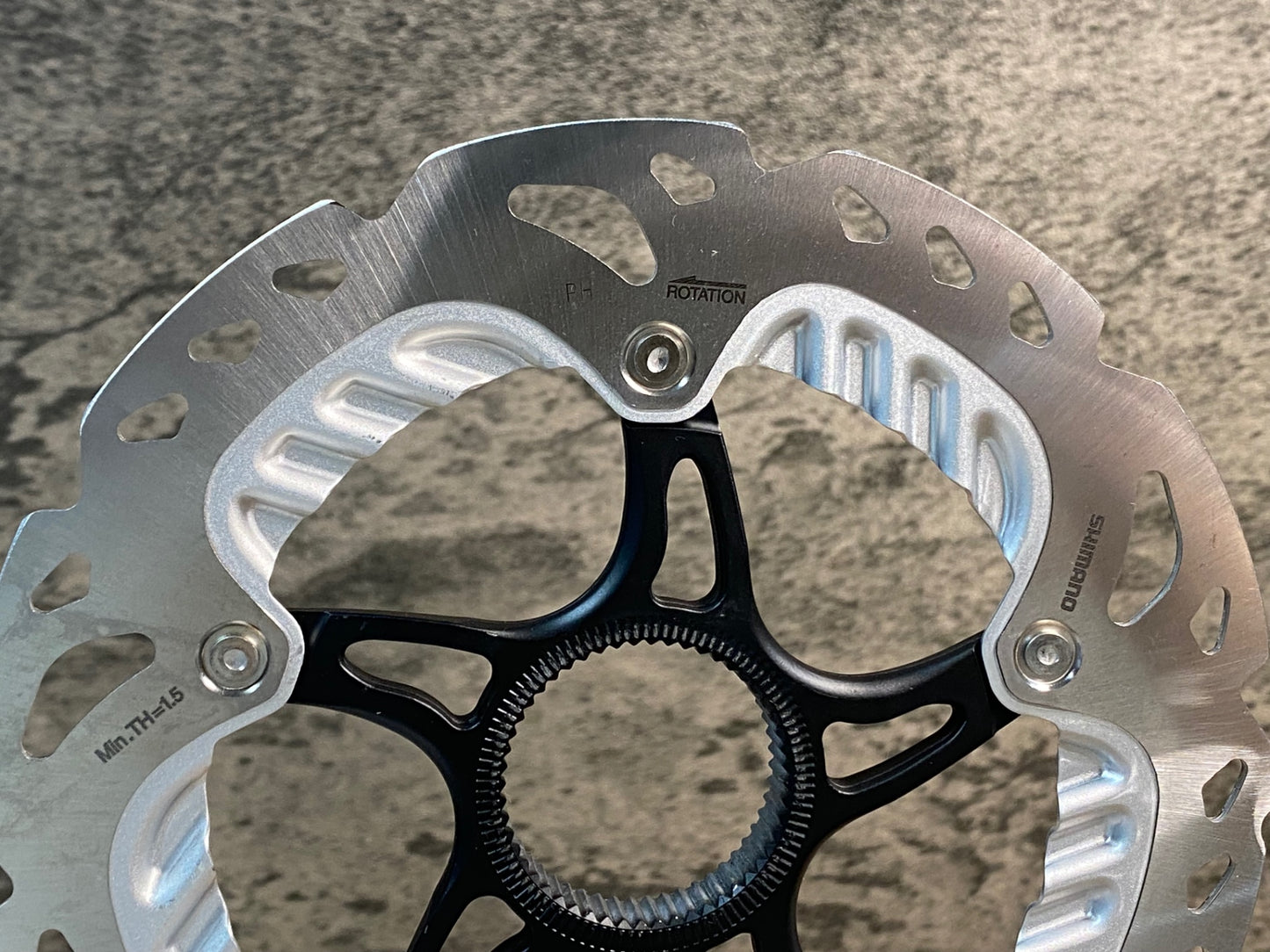 IX433 シマノ SHIMANO SM-RT99-S 160mm ディスクブレーキローター 2枚セット