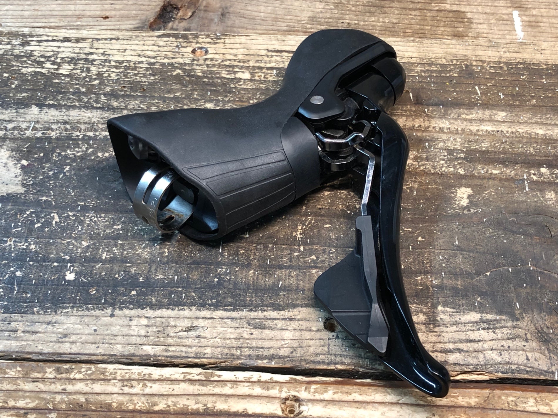 SHIMANO 105 油圧ディスクブレーキデュアルコントロールレバー