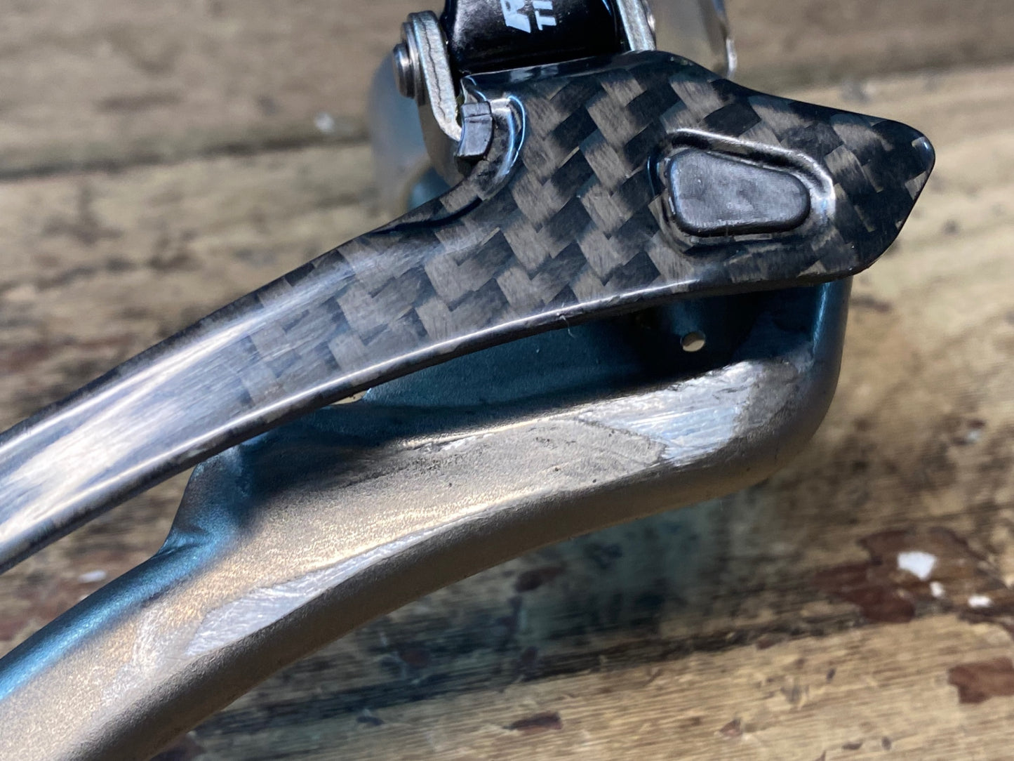 IF412 カンパニョーロ CAMPAGNOLO レコード RECORD TITANIUM フロントディレイラー 11S バンド式 Φ32