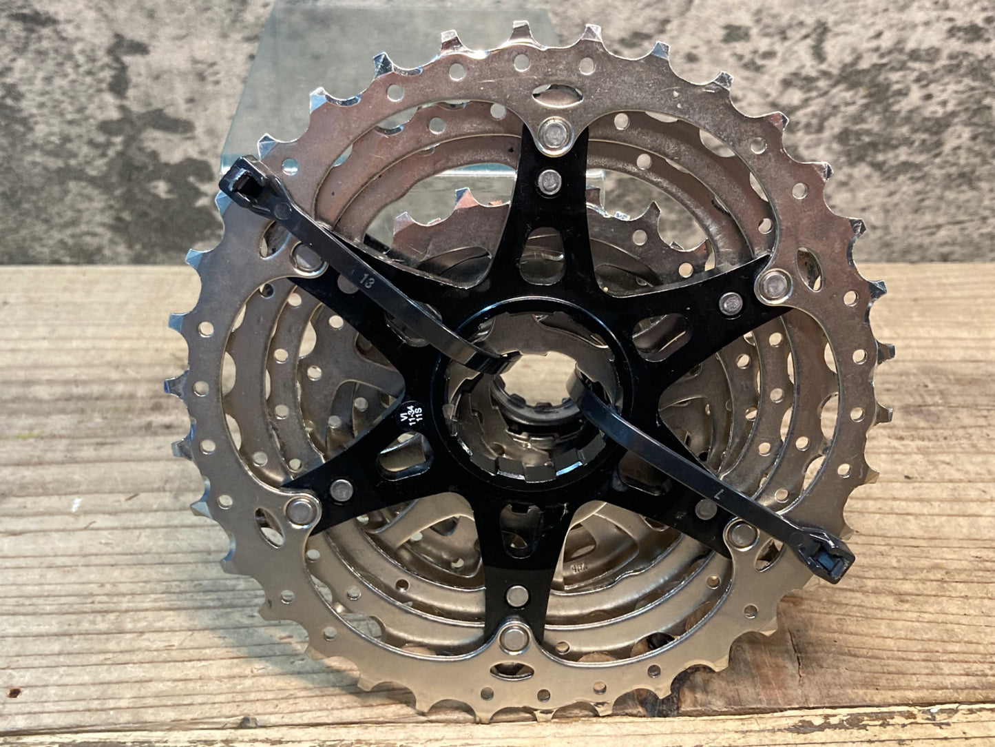 IB813 シマノ SHIMANO CS-HG700-11 スプロケット 11-34T 11S