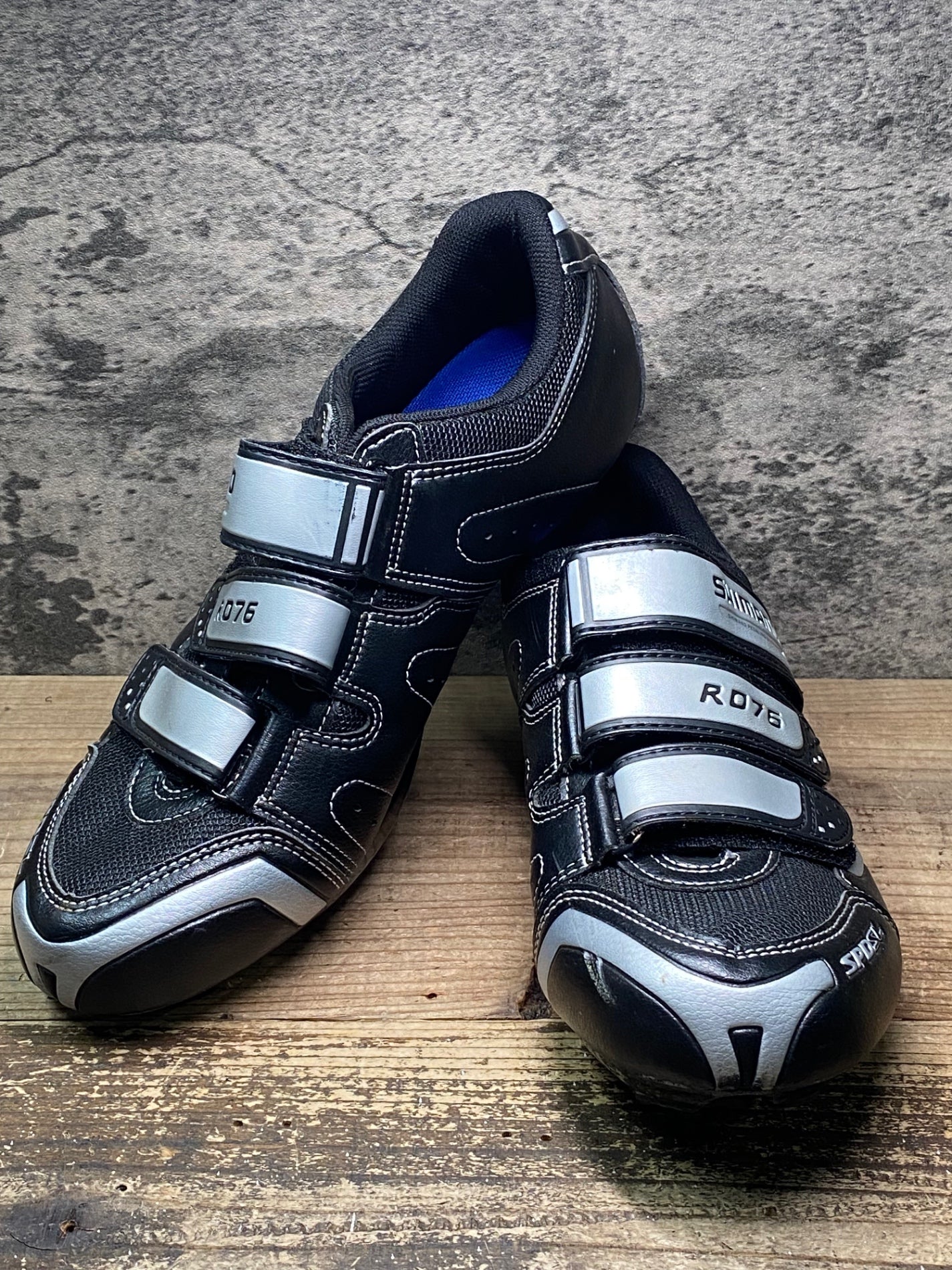 IZ804 シマノ SHIMANO SH-R076 ビンディングシューズ 黒 EU42 SPD-SL