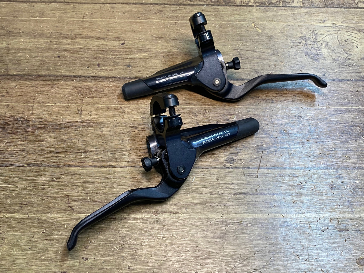 IY955 シマノ SHIMANO キューズ CUES BL-U8000 ブレーキレバー 油圧 Φ22.2