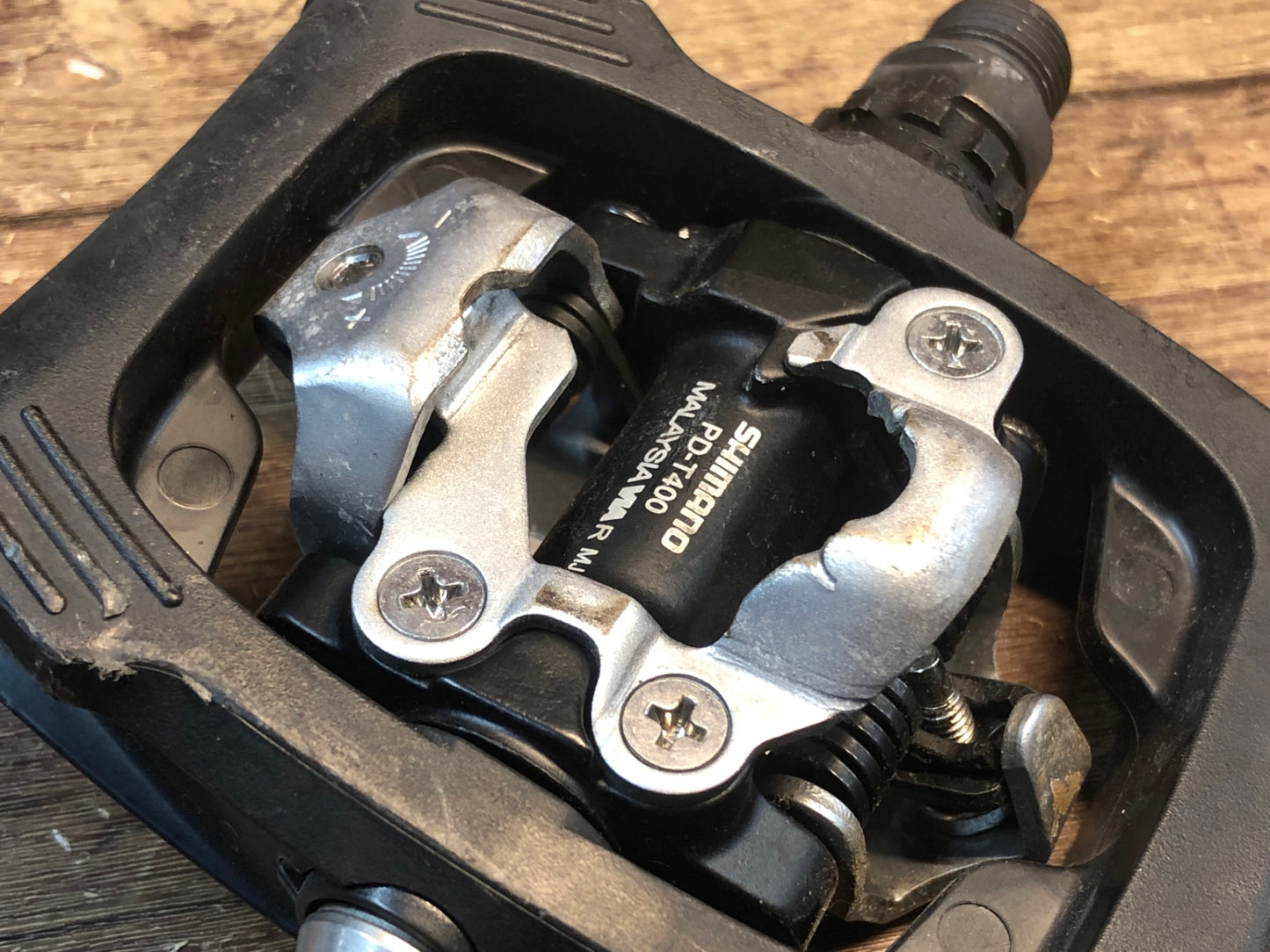 HT387 シマノ SHIMANO PD-T400 ビンディングペダル SPD ※軸にガタツキ