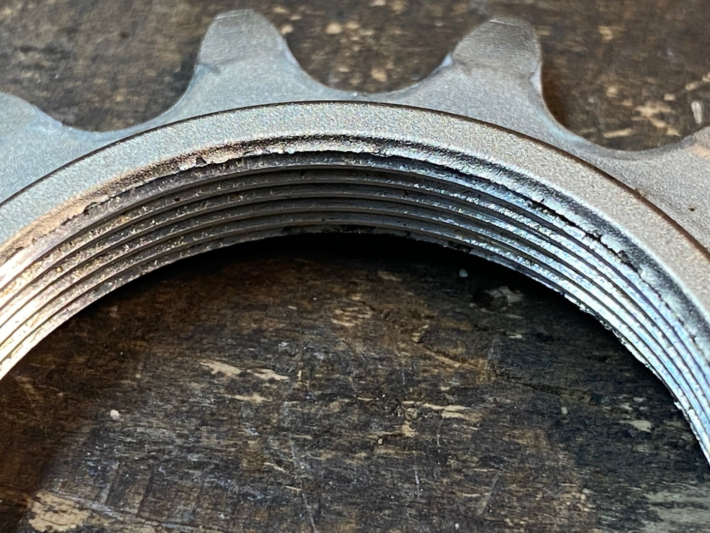 IU929 スギノ Sugino GIGAS TRACK BIKE COG トラック コグ 14T NJS