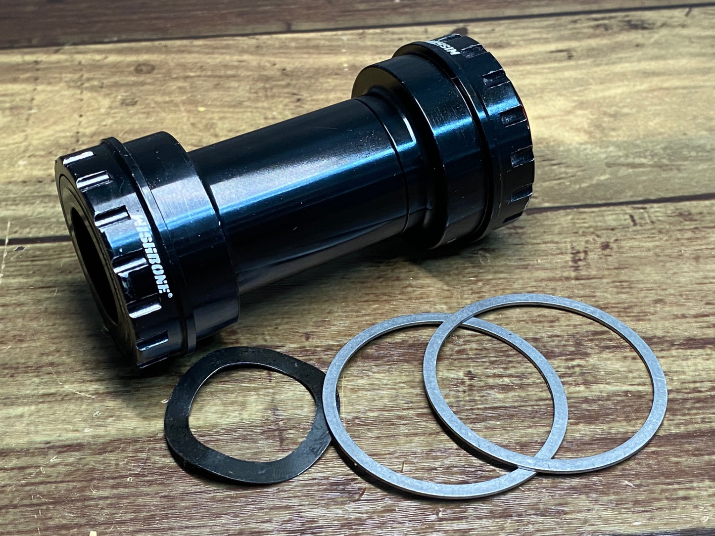 IZ871 ウィッシュボーン WISHBONE BB3024 ボトムブラケット BB30 24mmアクスル用