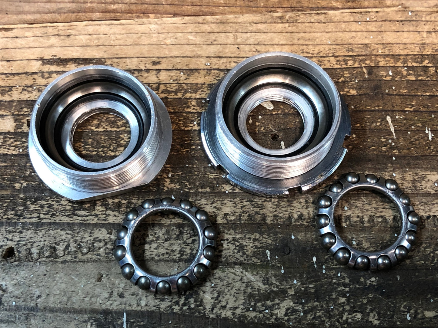 IX864 カンパニョーロ スーパーレコード チタンシャフトBBセット フレンチ規格 35x1