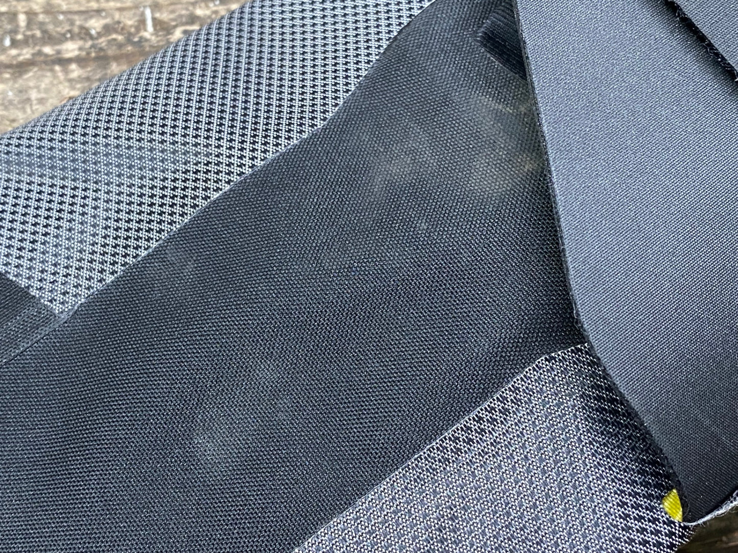 IU624 アピデュラ APIDURA エクスペディション ダウンチューブパック