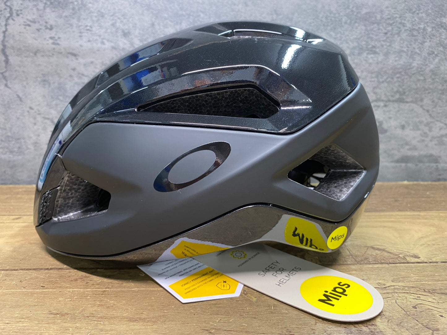 IZ749 オークリー OAKLEY ARO3 ENDURANCE MIPS Asia Fit ヘルメット 黒 M 55-59cm 2023年1月製造