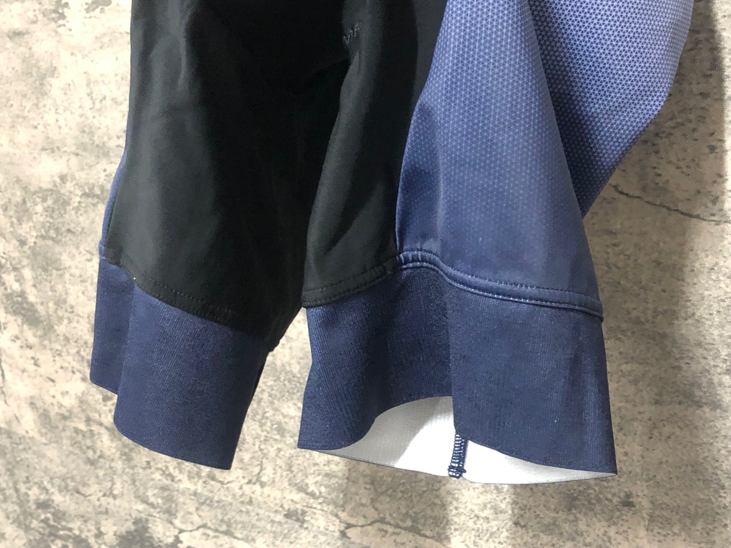 IV553 パールイズミ PEARL iZUMi ビブショーツ 黒青 M MEN