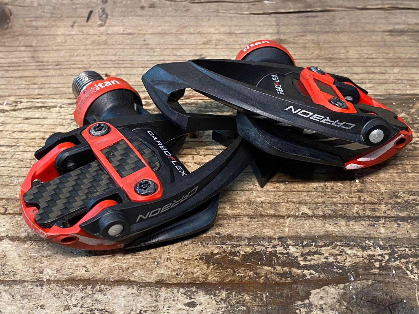 JA307 タイム TIME CARBO FLEX ビンディングペダル 黒 赤 チタンシャフト