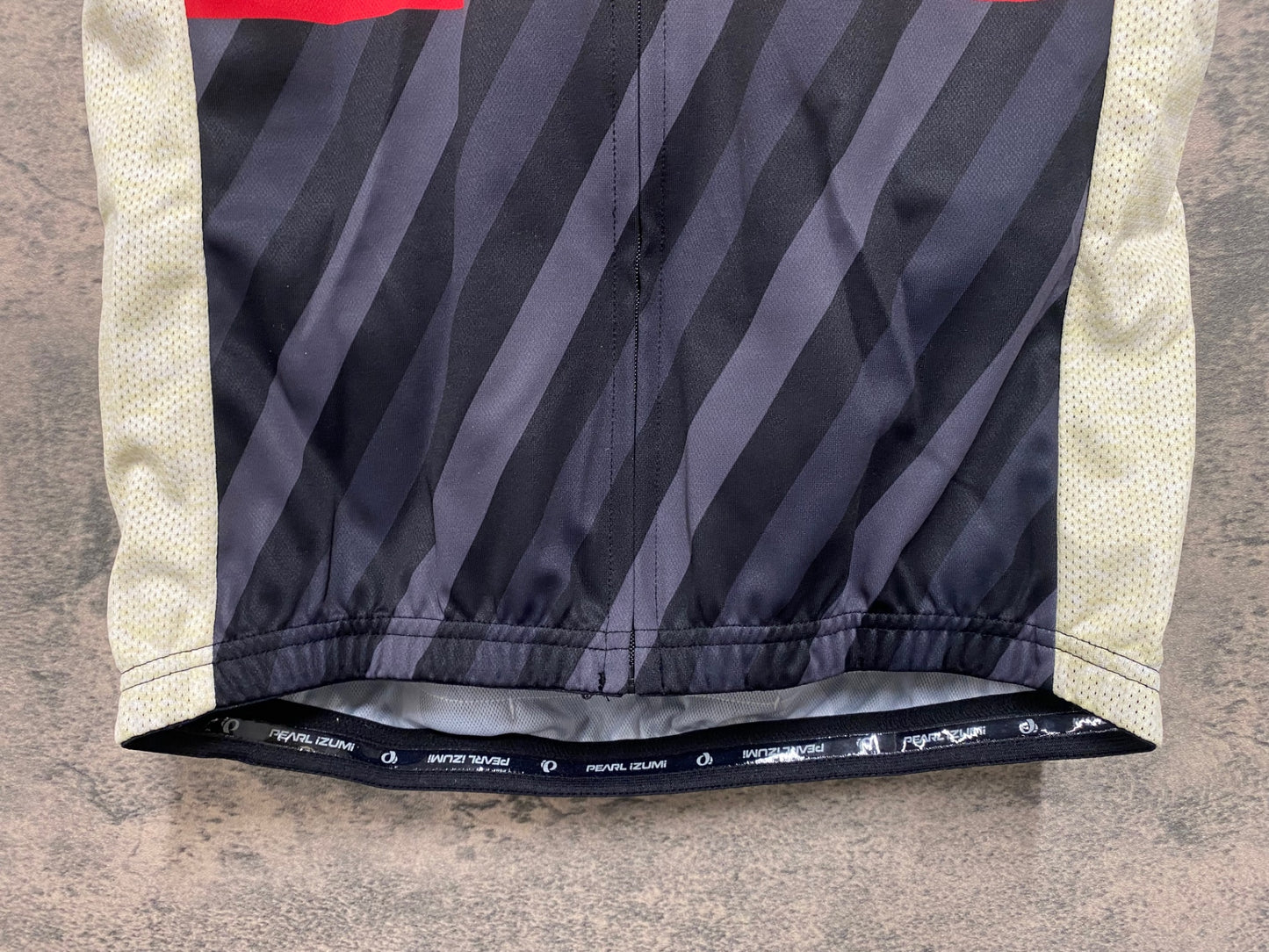 JD268 パールイズミ PEARL iZUMi 半袖 サイクルジャージ 黒 総柄 S