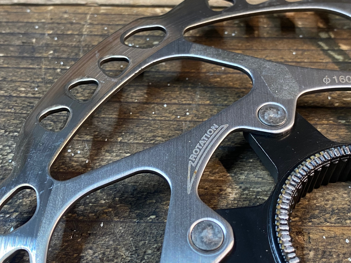 IU907 シマノ SHIMANO SM-RT64-S ディスクブレーキローター Φ160