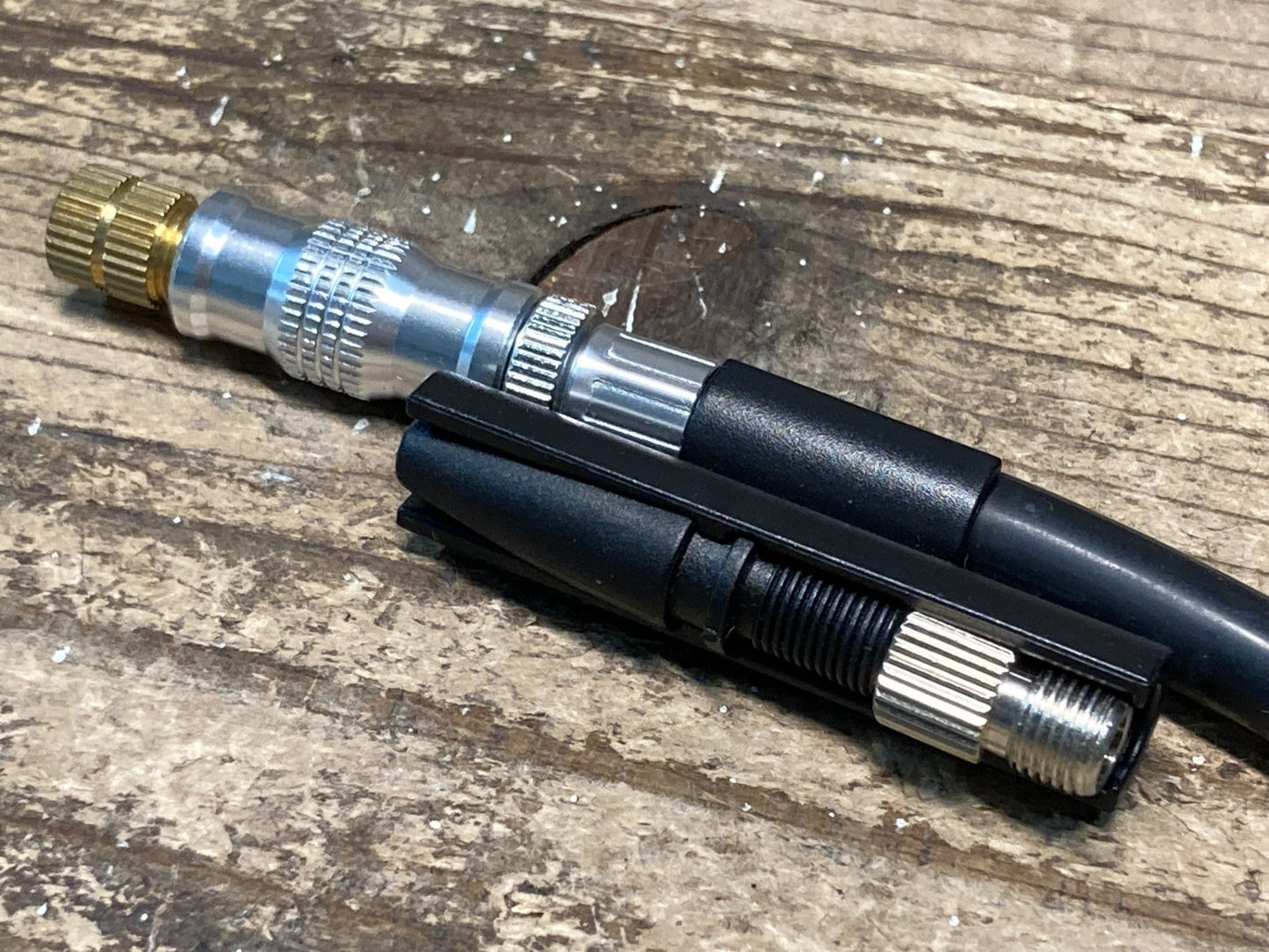 IL320 UOMI Smart Air Pump M1 電動ポンプ 空気入れ MAX100PSI(6ber) 動作確認済