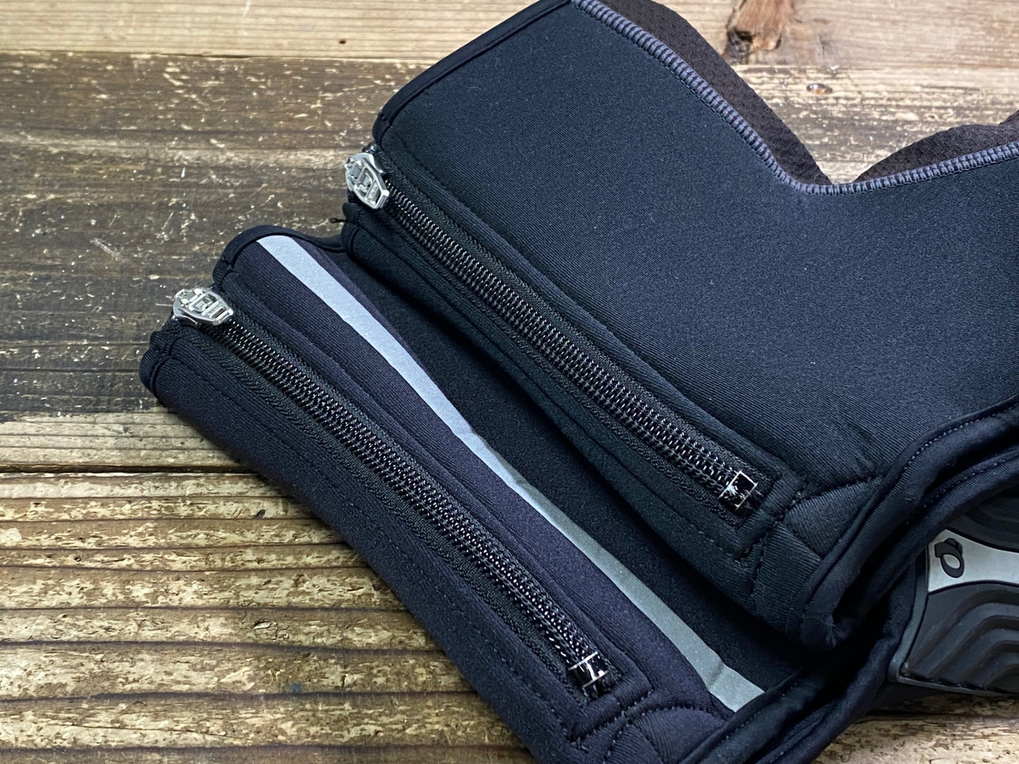 IT090 パールイズミ PEARL iZUMi シューズカバー 黒 M WINDBREAK