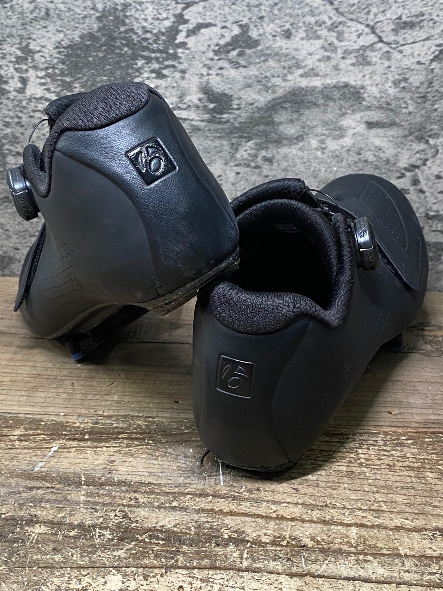 IS686 ボントレガー BONTRAGER ヴェロシス VELOCIS ビンディングシューズ EU42 黒