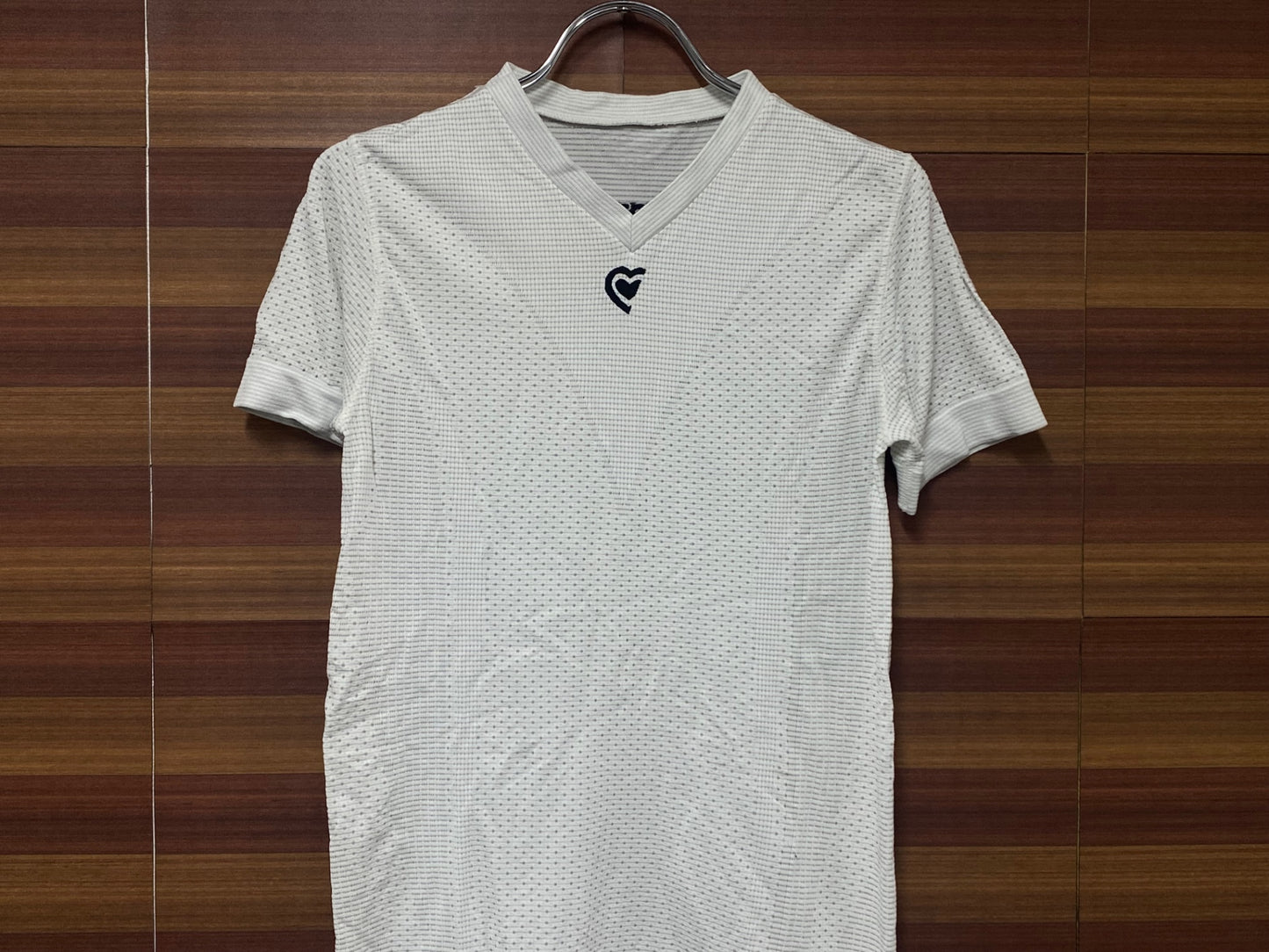 IS022 ピセイ PISSEI 半袖 べースレイヤー 白 サイズ不明