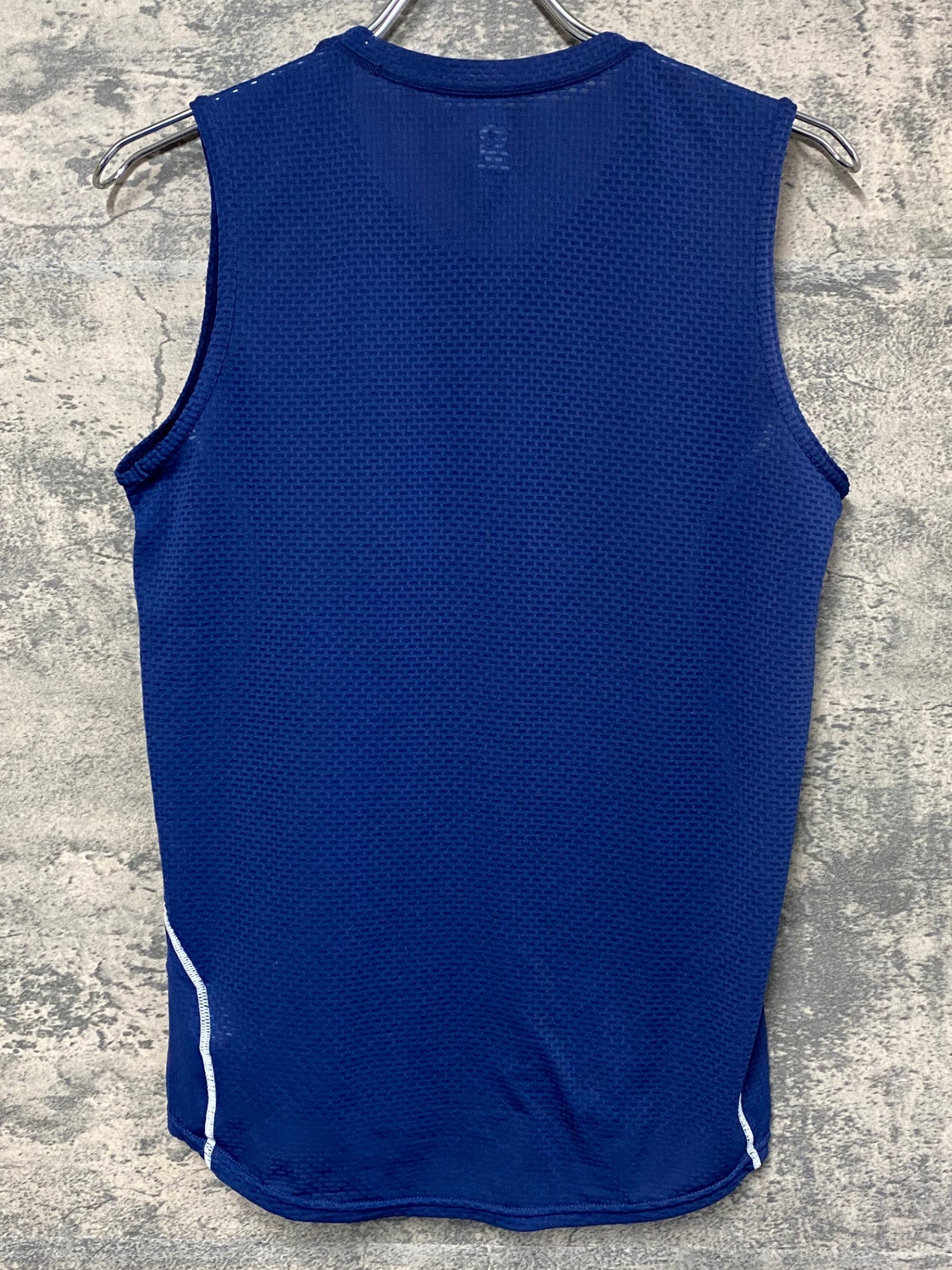 IZ068 パールイズミ PEARL iZUMi ノースリーブ メッシュ ベースレイヤー 紺 L