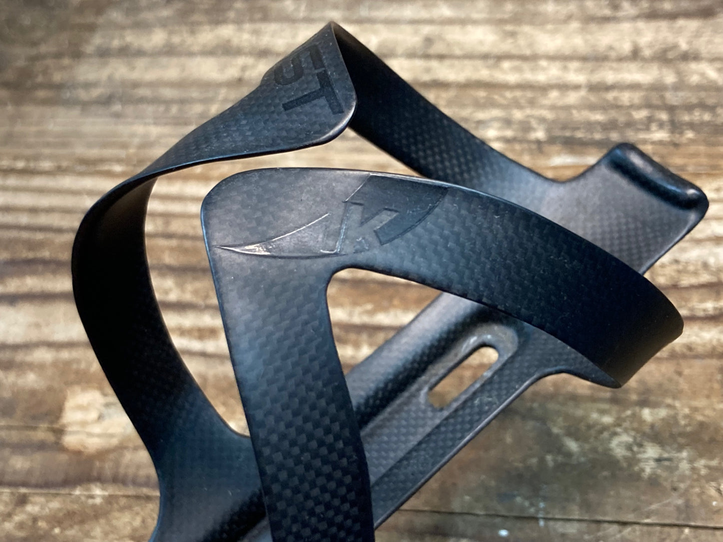 IX079 モスト MOST THE WINGS BOTTLE CAGE カーボン ボトルケージ 黒 セット