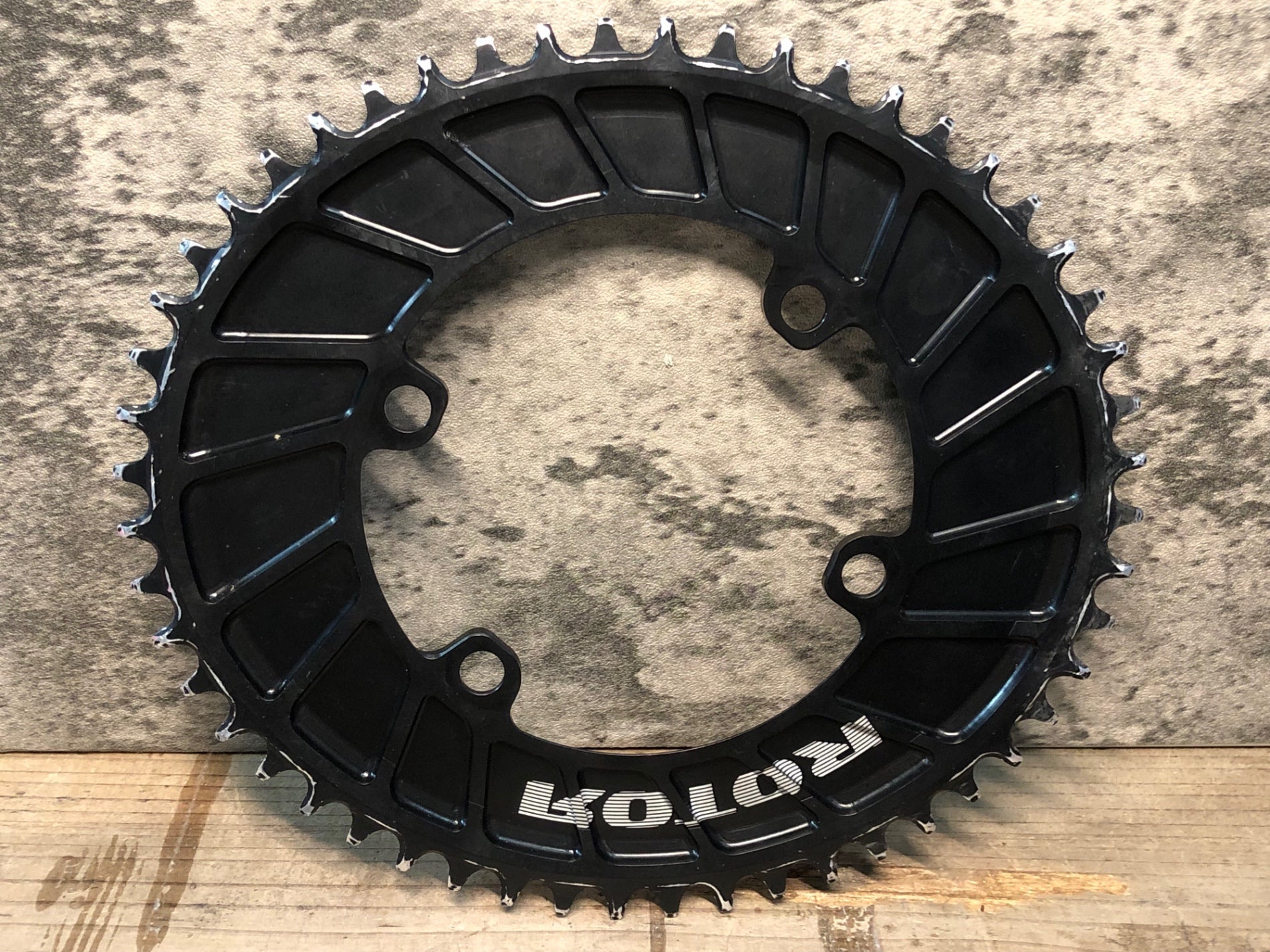 IV145 ROTOR ローター QRINGS 52T ナローワイド チェーンリング