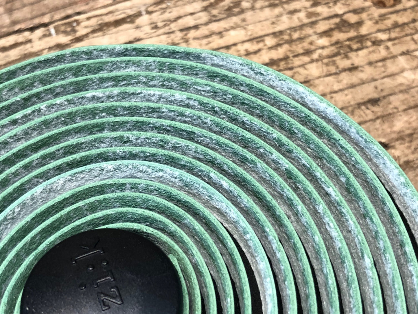 JA559 フィジーク fizik TERRA Bondcush バーテープ 緑 3mm 未使用