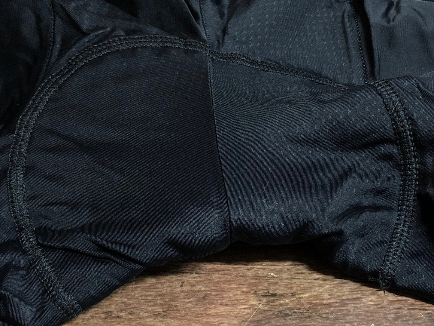 IO892 ピセイ PISSEI SEGUIMI ビブショーツ 黒 3/Mサイズ