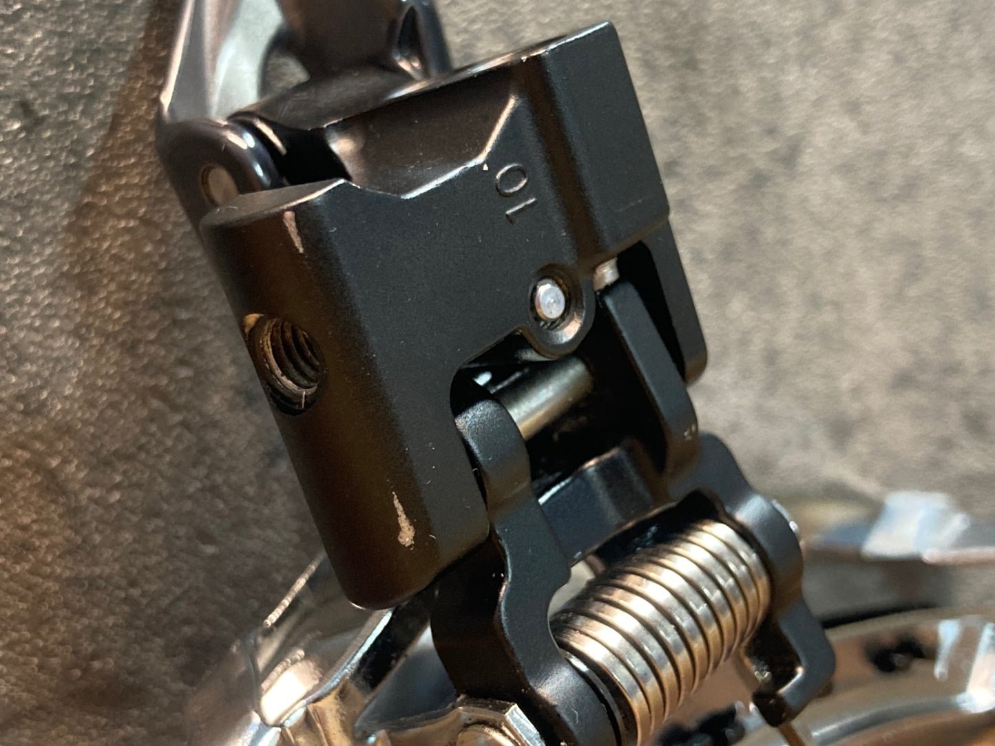 IR729 シマノ SHIMANO アルテグラ ULTEGRA FD-6800 フロントディレイラー 直付け ※固定ボルト ワッシャー欠品