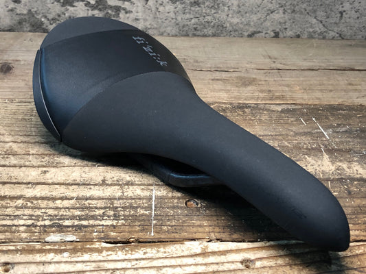 JA233 フィジーク fizik アリアンテ ALIANTE R1 サドル 黒 136mm BRAIDE カーボンレール