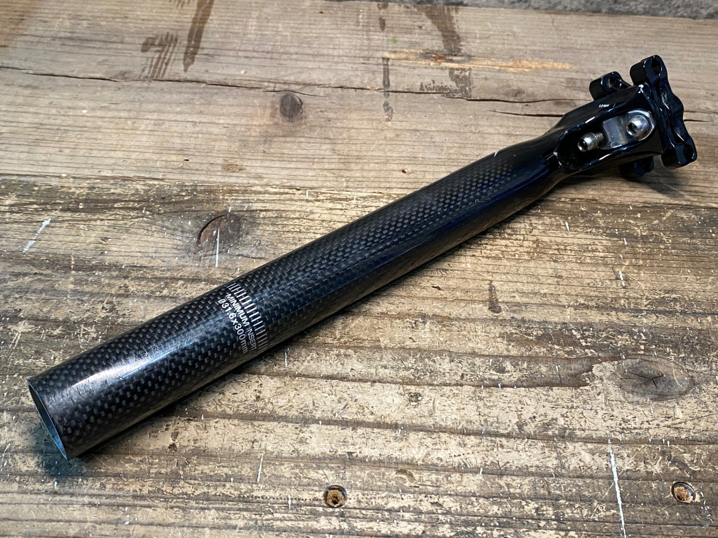 IY058 モスト MOST アルミ カーボンラップ シートポスト 300mm Φ31.6