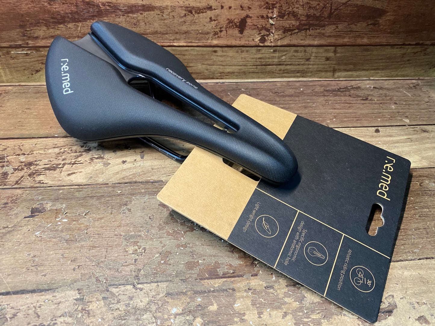 IK604 セラロイヤル SELLE ROYAL R.e.med 3 サドル 黒 クロモリレール