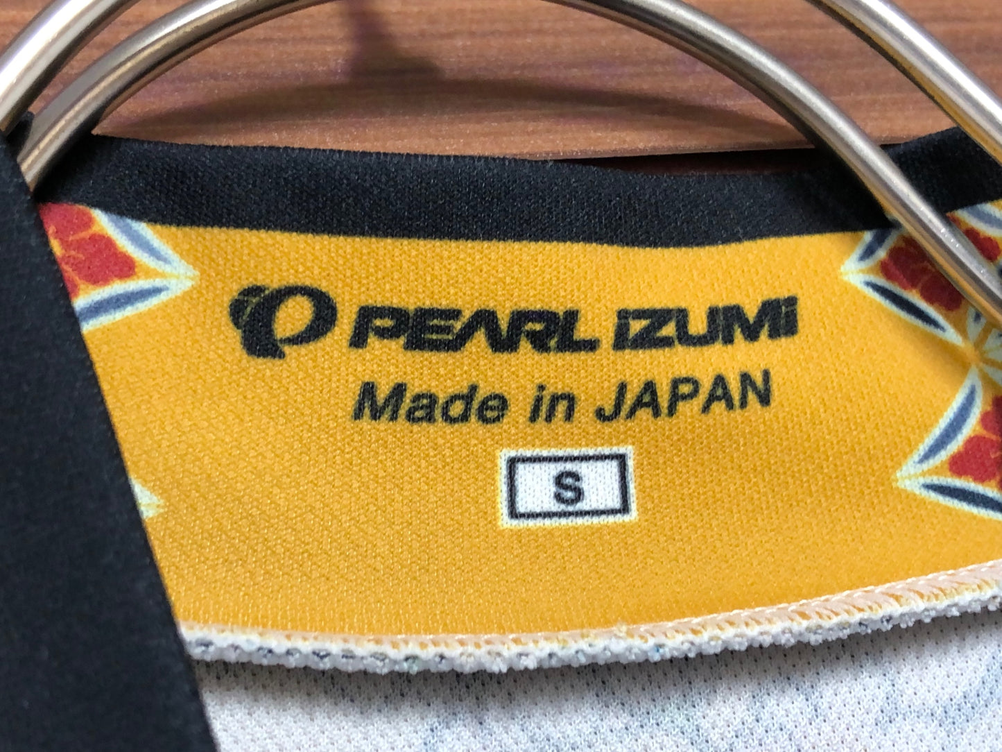 IV185 パールイズミ PEARL iZUMi 半袖 サイクルジャージ 桜 S