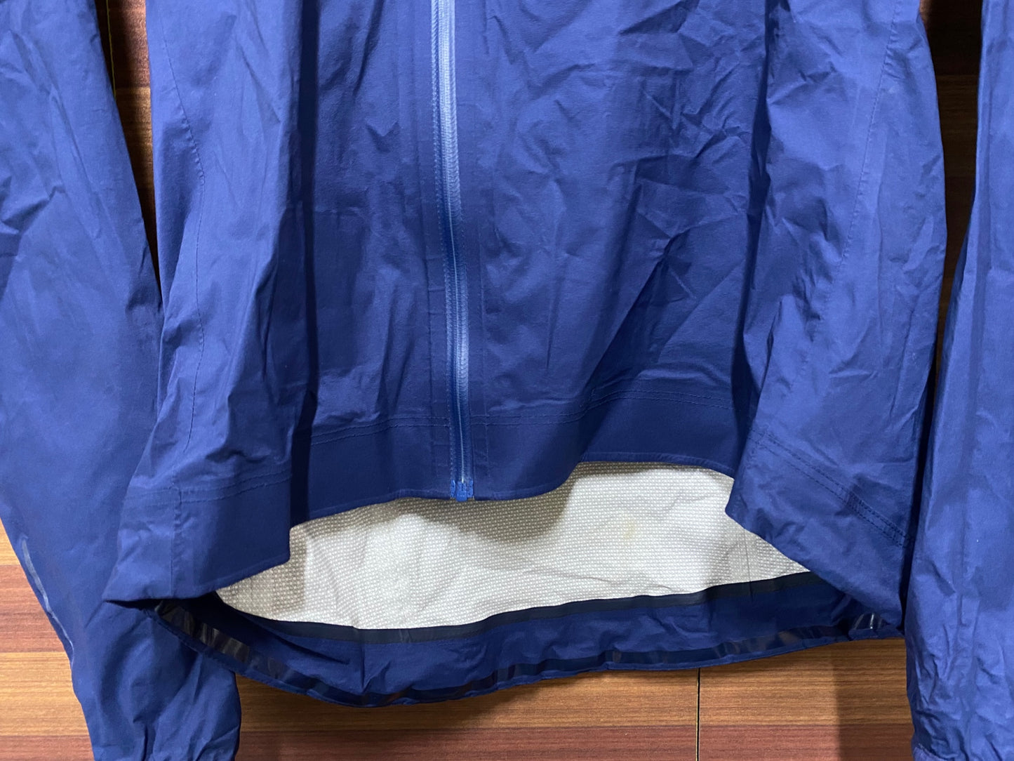 IN538 ラファ Rapha CORE RAIN JACKET 長袖 サイクルジャケット 紺 S ※内側にダメージ、破れあり