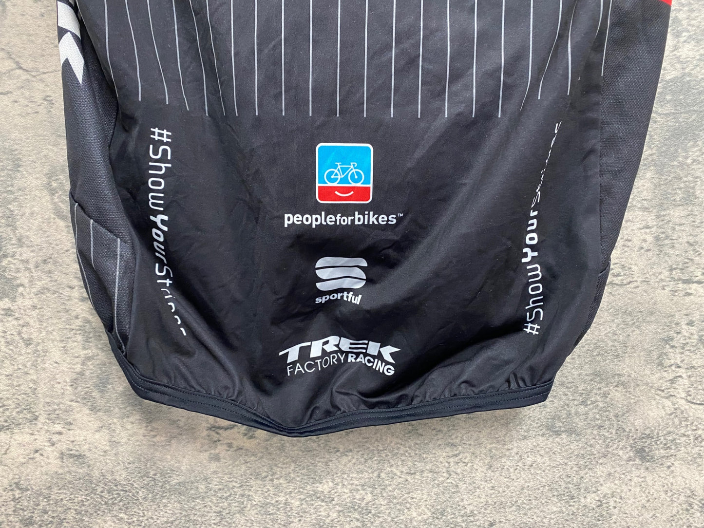 IT487 スポーツフル sportful ジレ サイクルベスト 赤 黒 M Segafredo ZANETTI