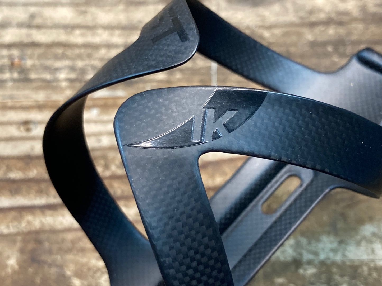 IX079 モスト MOST THE WINGS BOTTLE CAGE カーボン ボトルケージ 黒 セット