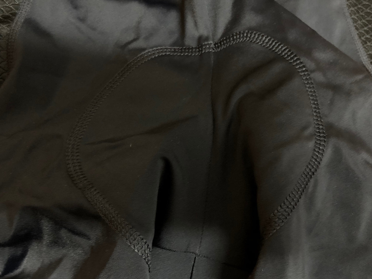 IM081 THC Productions BURN BAN ビブショーツ 黒 M ※ロゴヒビ、ほつれ