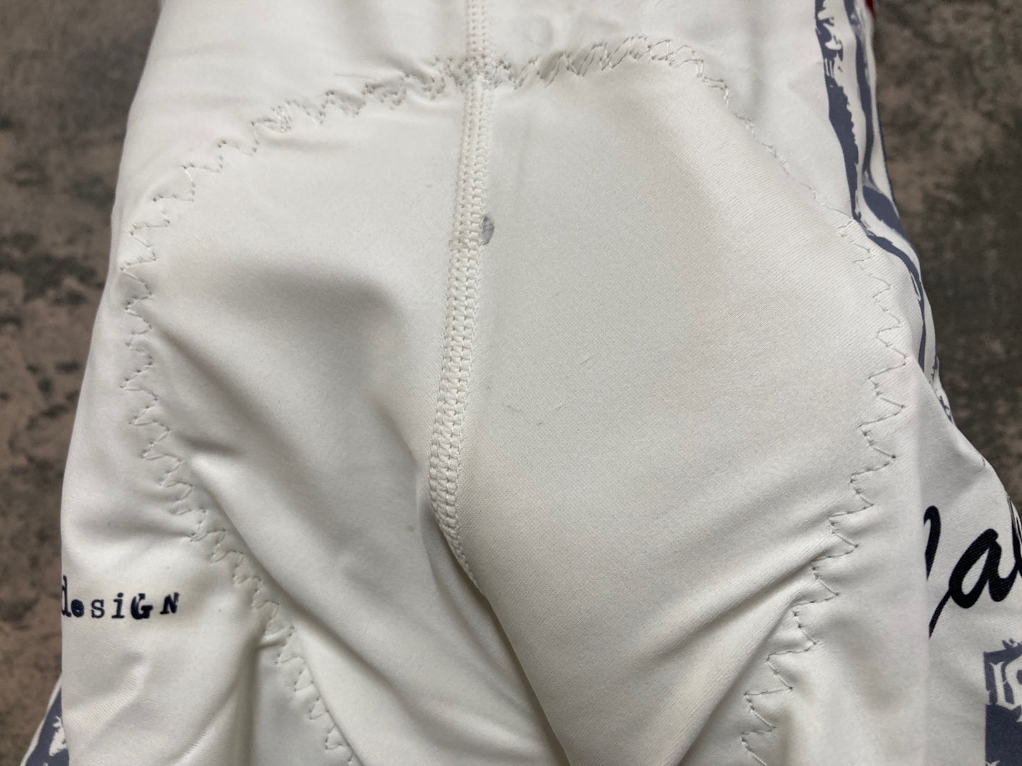 IY626 パンダーニ Pandani ビブショーツ 白 L