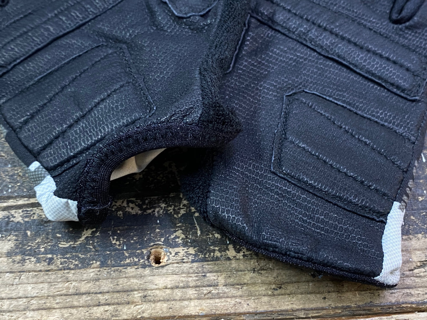 JD080 パンダーニ Pandani 指切り グローブ 黒 S