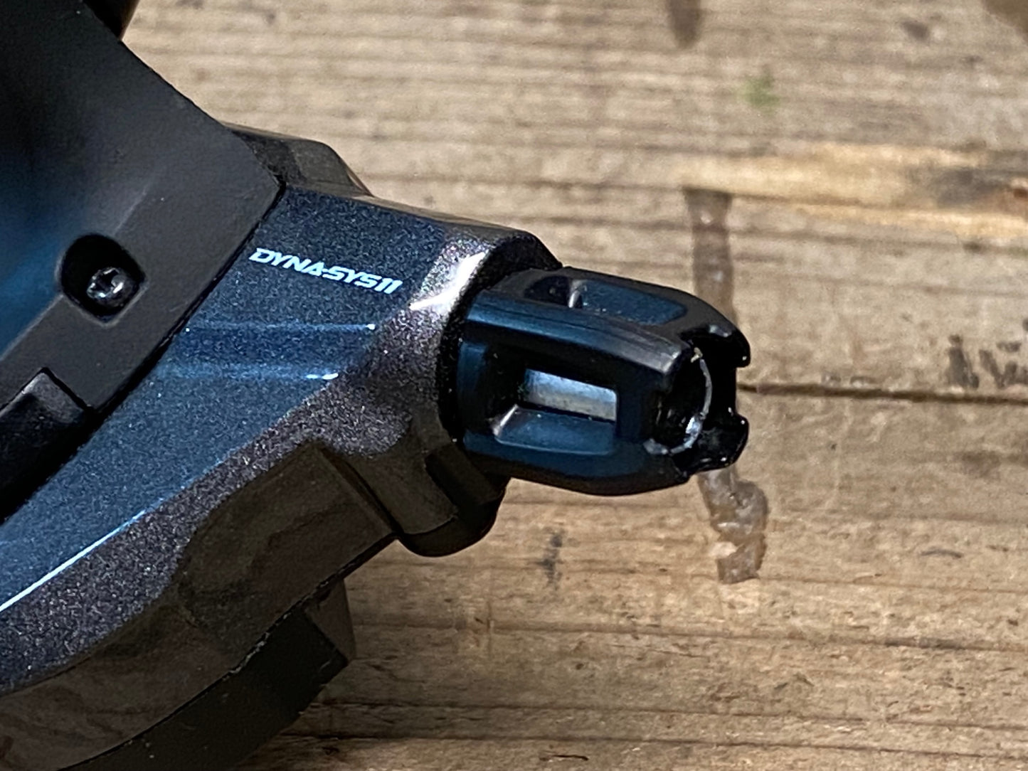 IZ604 シマノ SHIMANO DEORE XT SL-M8000 シフトレバー 11S 右のみ