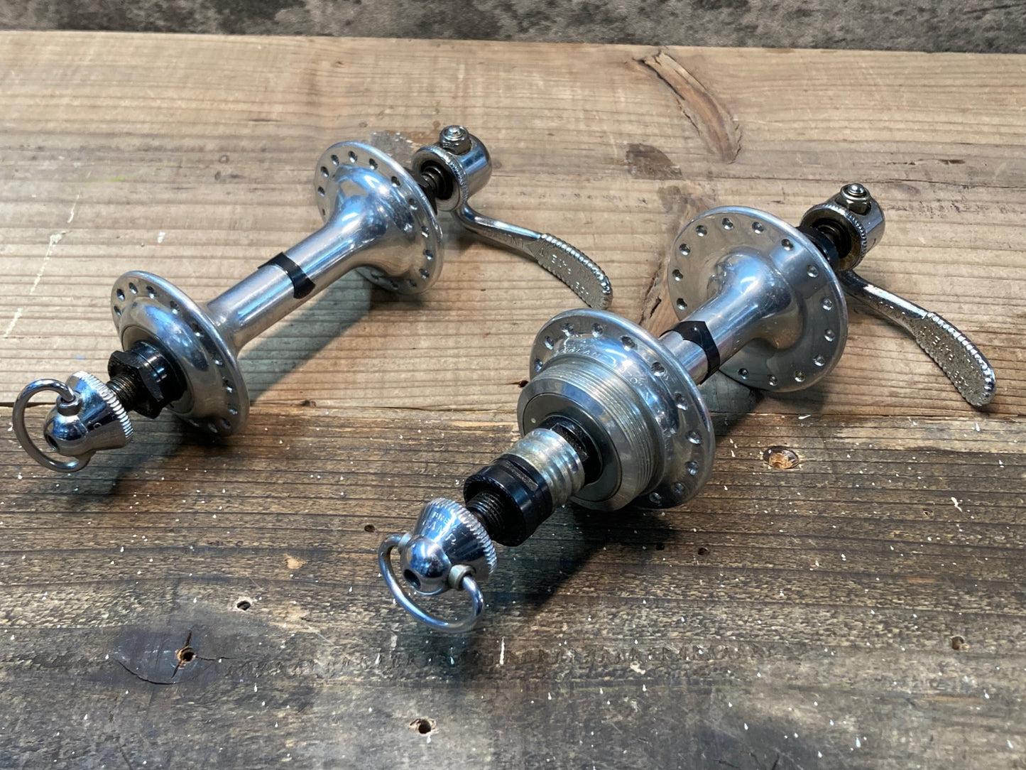 IL956 カンパニョーロ Campagnolo レコード RECORD ハブセット 32H OLD100×126mm BSCネジ