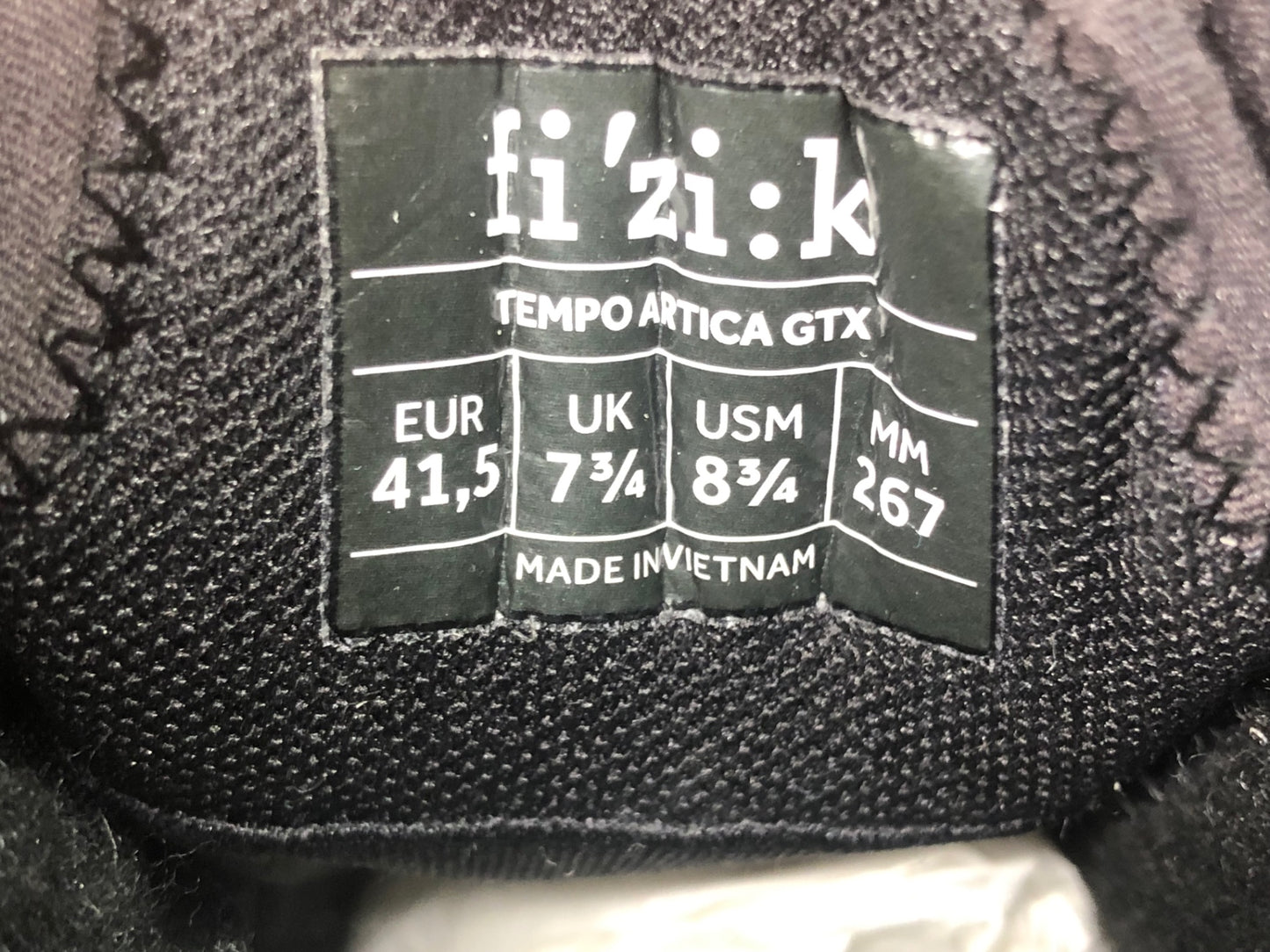 IV401 フィジーク Fizik Tempo Artica R5 Goretex ロードサイクリングシューズ EU41.5