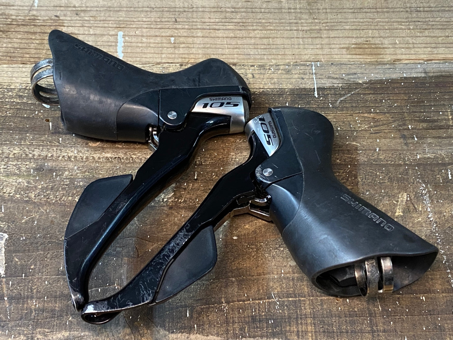 IU995 シマノ SHIMANO 105 ST-5800 STIレバー 2x11S ガリ傷大