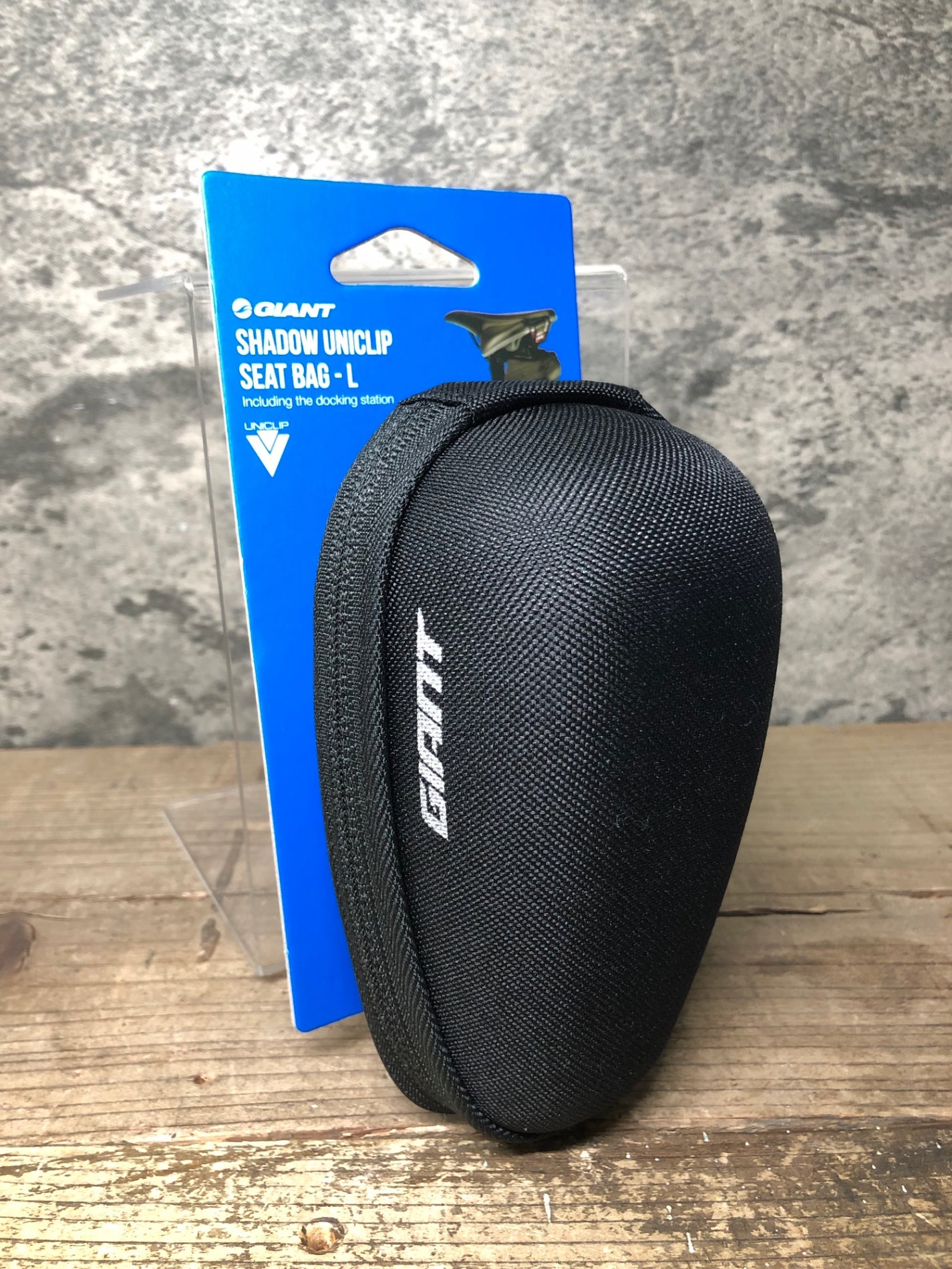 IV776 ジャイアント GIANT SHADOW UNICLIP SEAT BAG-L サドルバッグ