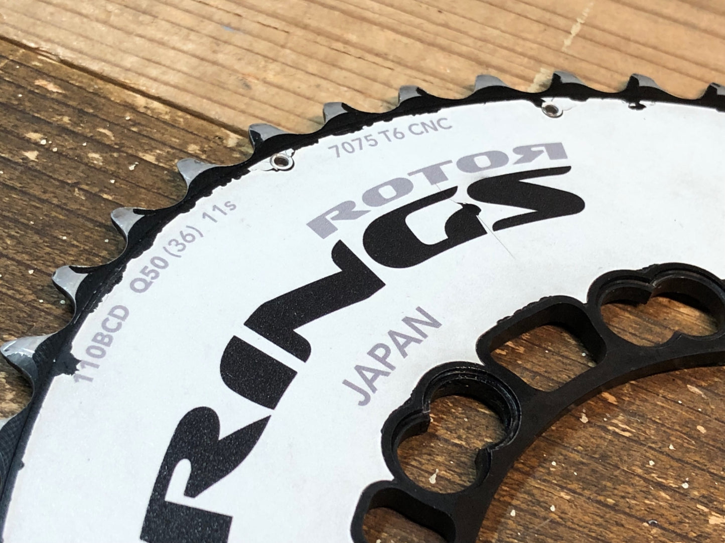 IV264 ローター ROTOR Q-RINGS 50T BCD110mm 5アーム FLAG EDITION JAPAN