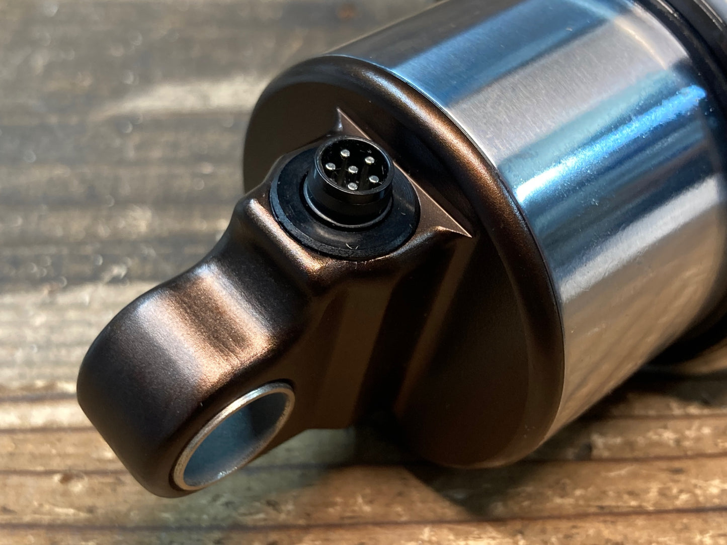 IS148 シマノ SHIMANO ネクサーヴ NEXAVE KAYABA RS-C910-45 リアサス