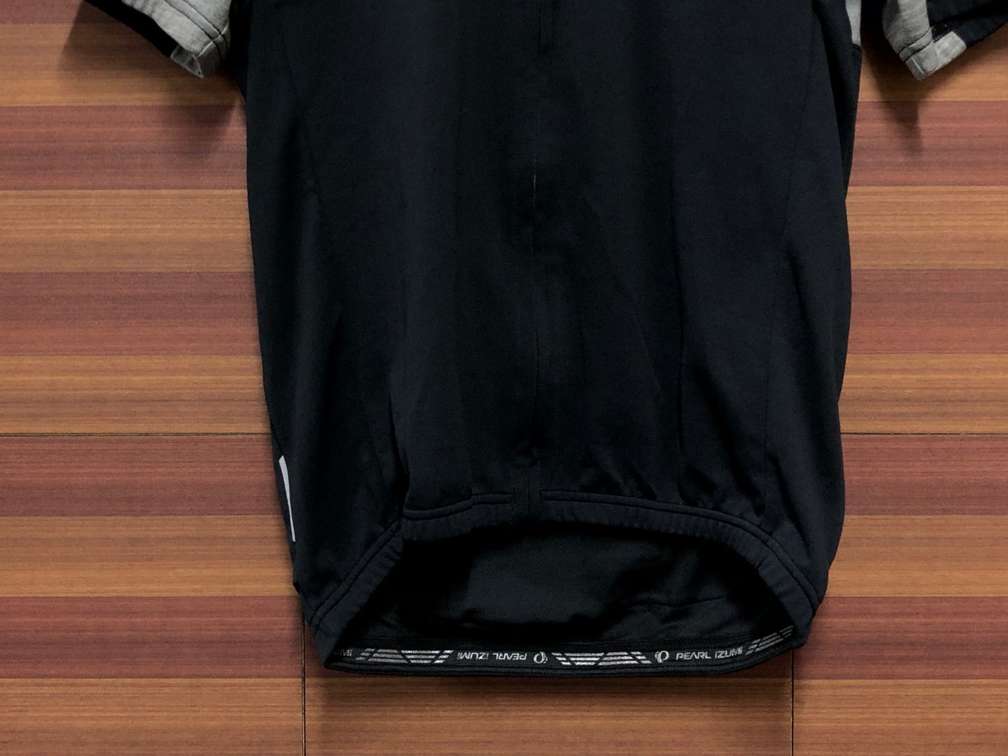 IN284 パールイズミ PEARL IZUMI 半袖 サイクルジャージ 黒 グレー Lサイズ