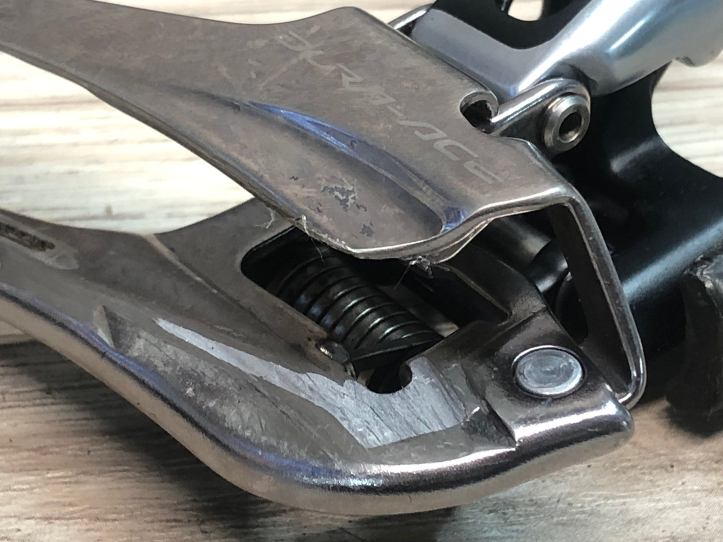 IU426 シマノ SHIMANO デュラエース DURA-ACE フロントディレイラー FD-9000 直付け